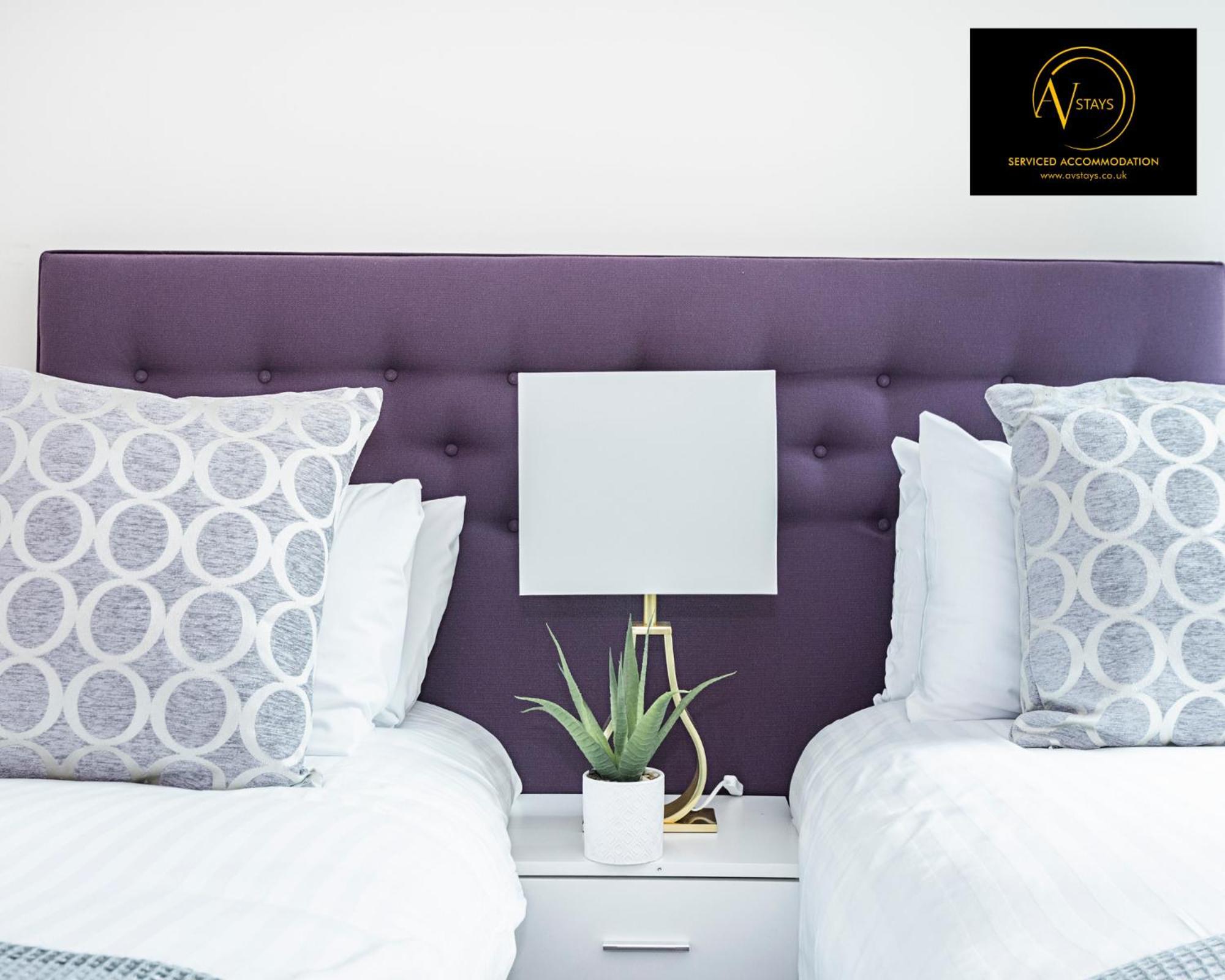 2 Bedroom Apartment Лондон Екстер'єр фото